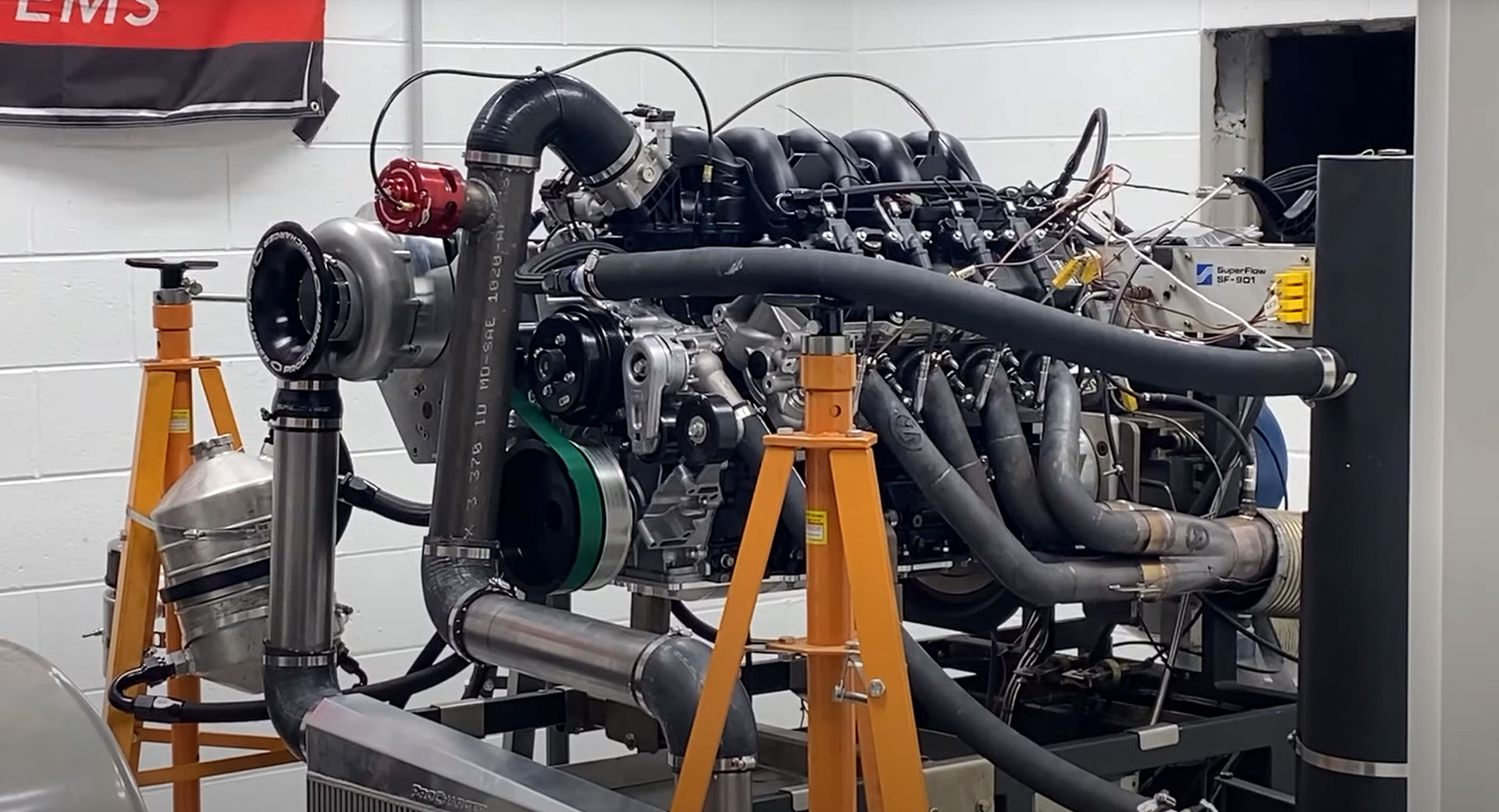 Supercharged Ford 7.3Liter Godzilla V8 Delivers 965 HP On The Dyno